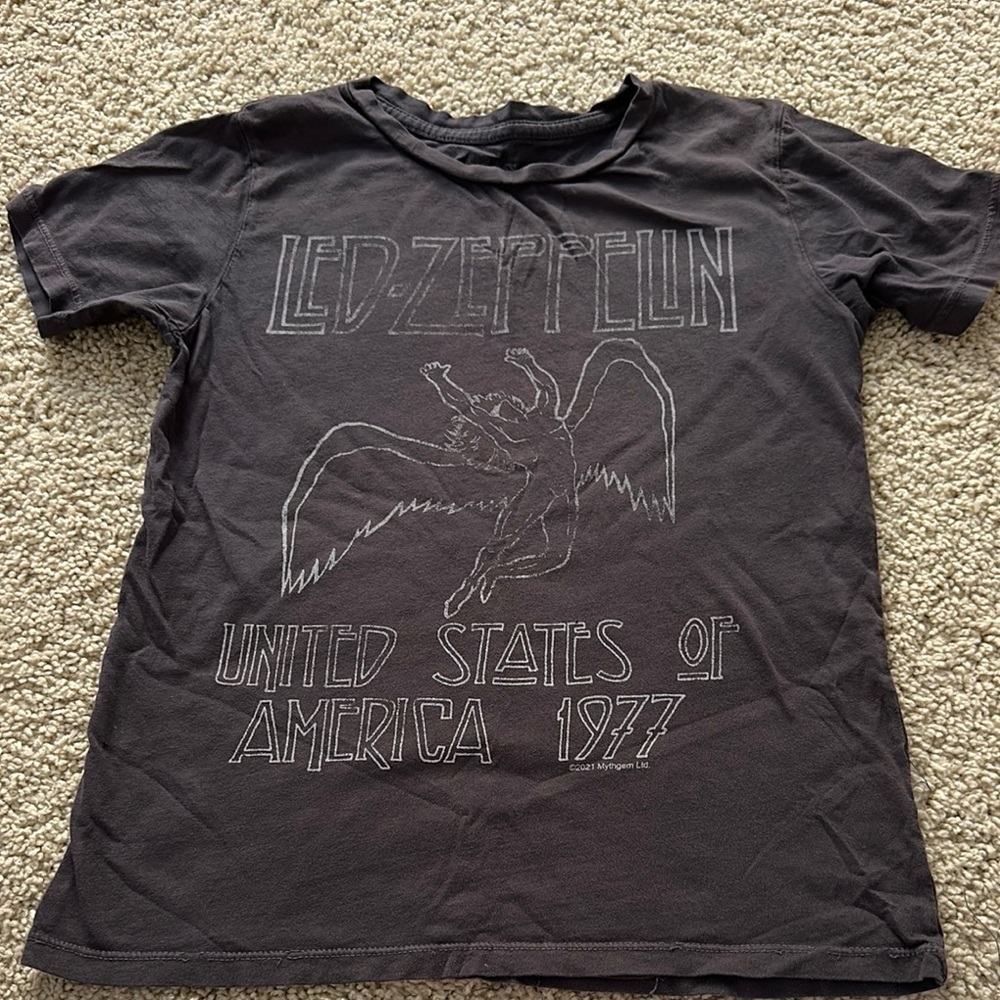 Rowdy Sprout Charcoal Graphic Tee